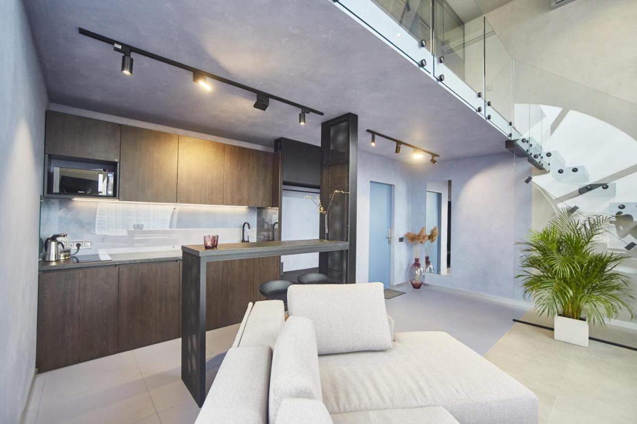 Stixiya Aparthotel Odessa Exteriör bild